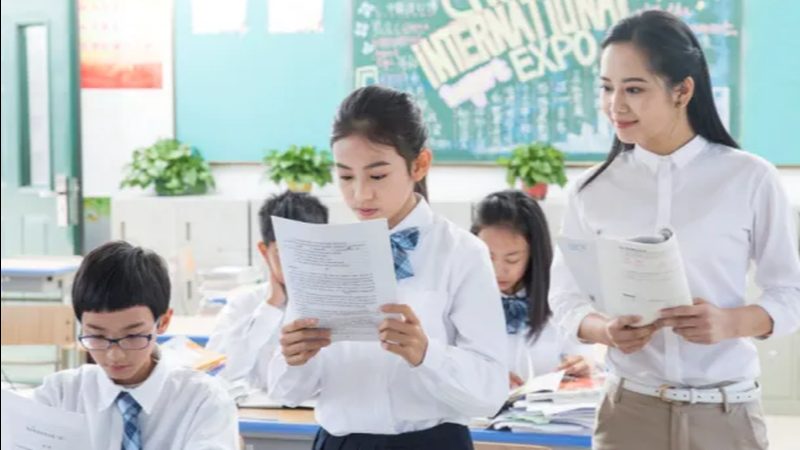 成人高考学历适合以下人群：